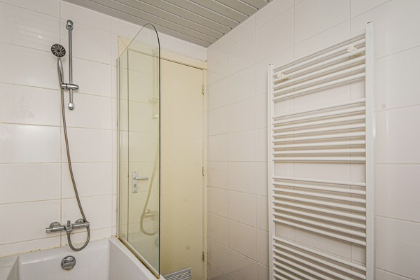 Medium property photo - Linnaeusstraat 66A, 2522 GT Den Haag